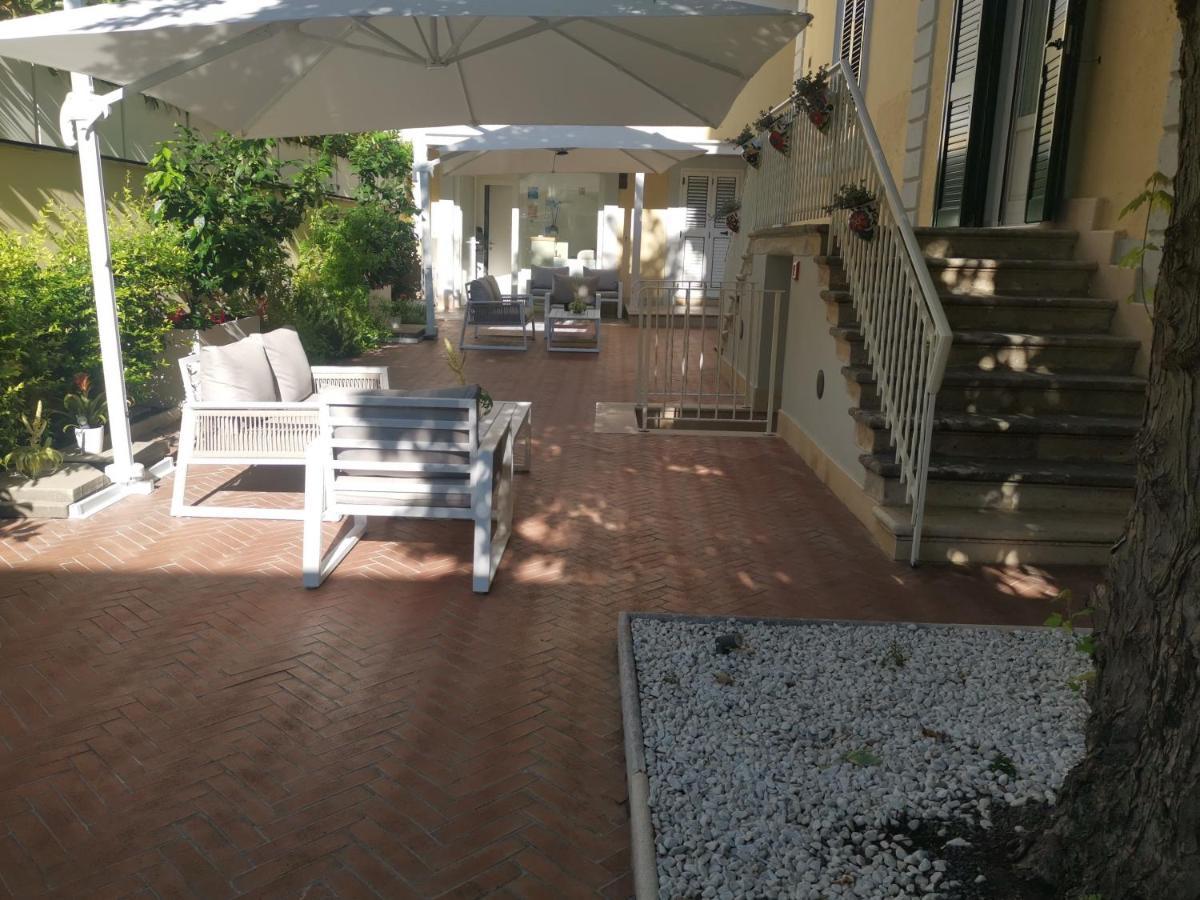 Euvodia Luxury Rooms Matera Bagian luar foto